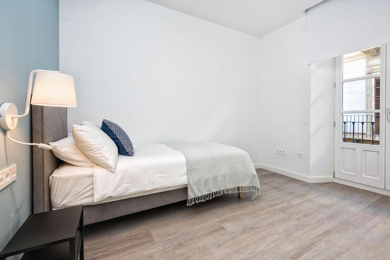 Merced Suites In Malaga By Solaga Holiday Homes Екстер'єр фото