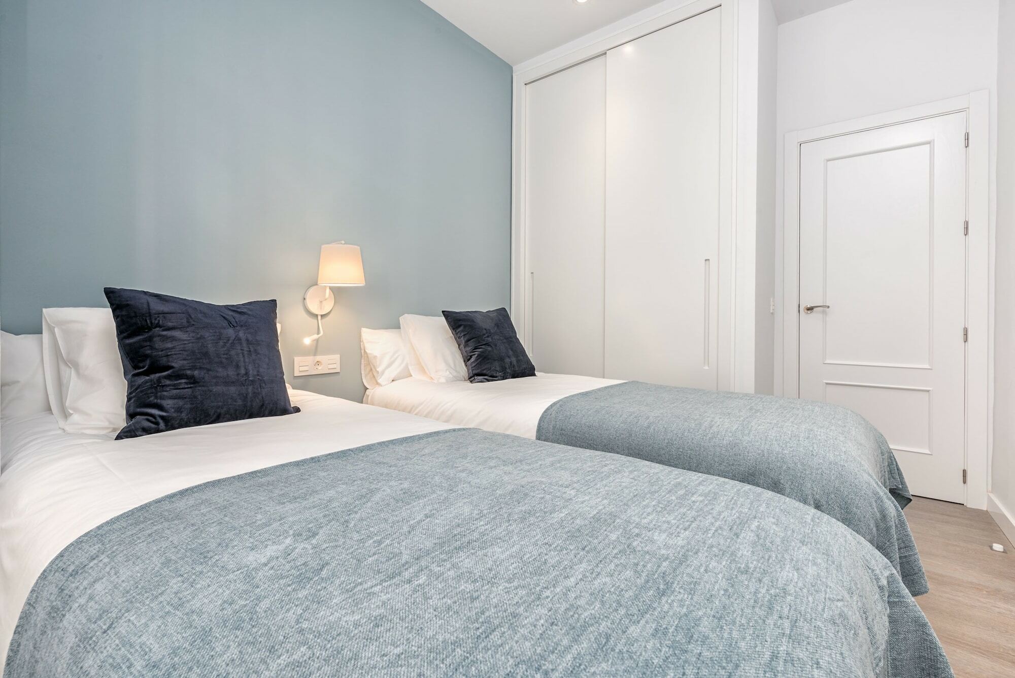 Merced Suites In Malaga By Solaga Holiday Homes Екстер'єр фото